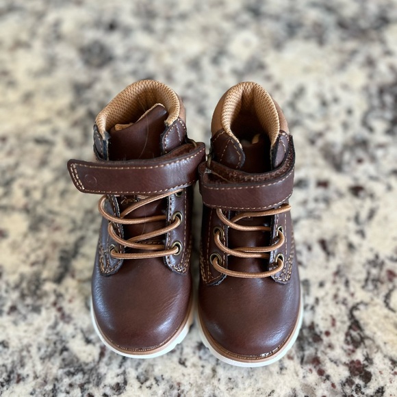 Stride Rite Boots - Picture 2 of 5